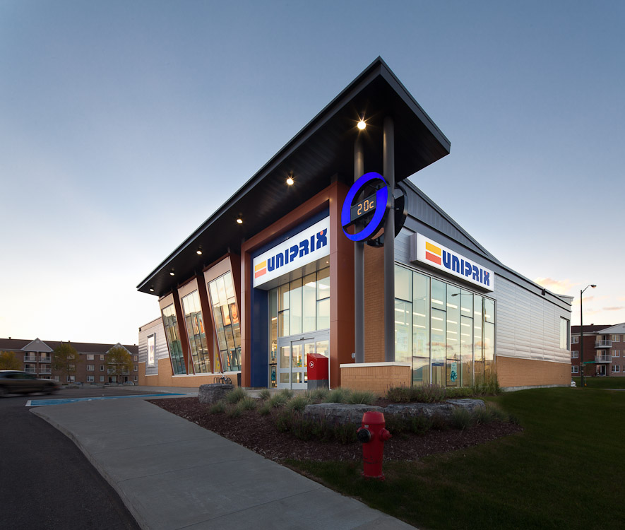 Uniprix, StDavid Garoy Construction